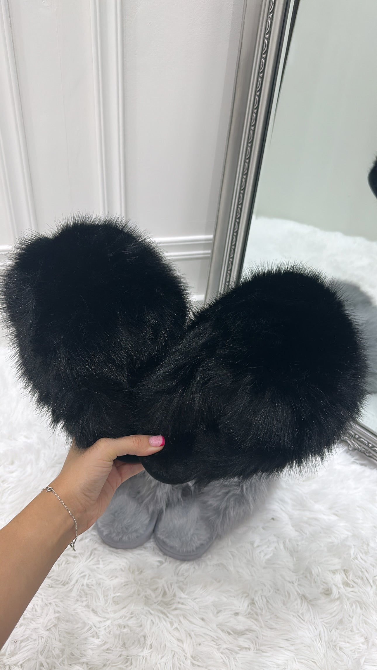 Extreme Fluffy Faux Fur Slippers